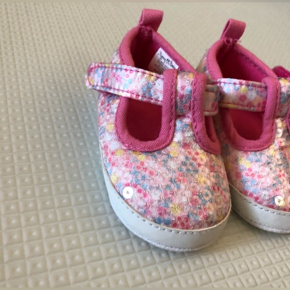 Stepping Stones|Baby girl sequence glitter shoes/flats•6-9 months, cute & girly! - Picture 2 of 5